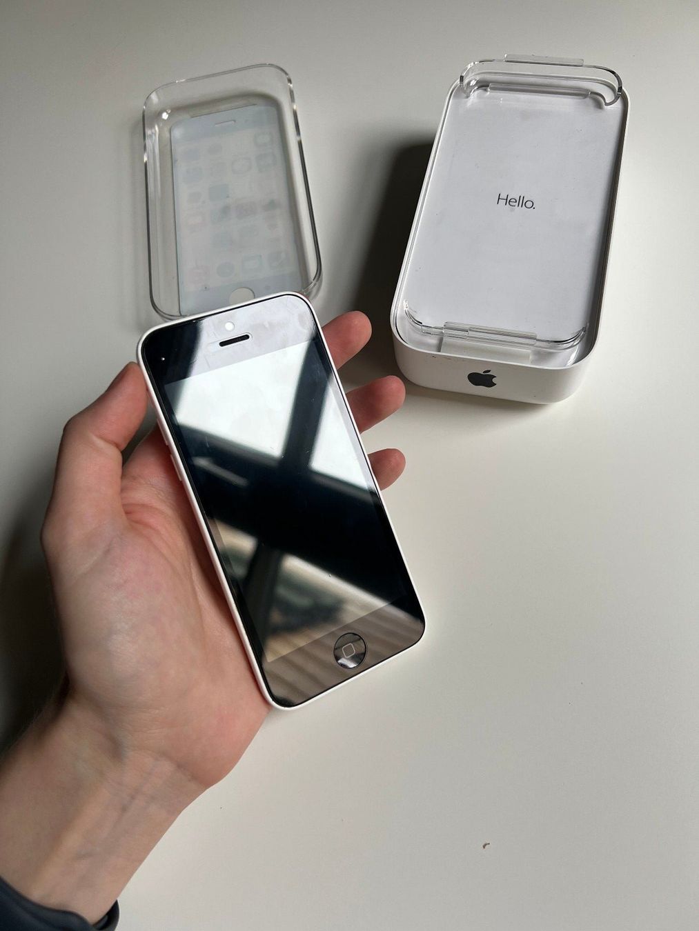 Apple Telefoni cellulari / Smartphones: iPhone 5C with box, white – Usato da Zürich venduto da cefanie 6