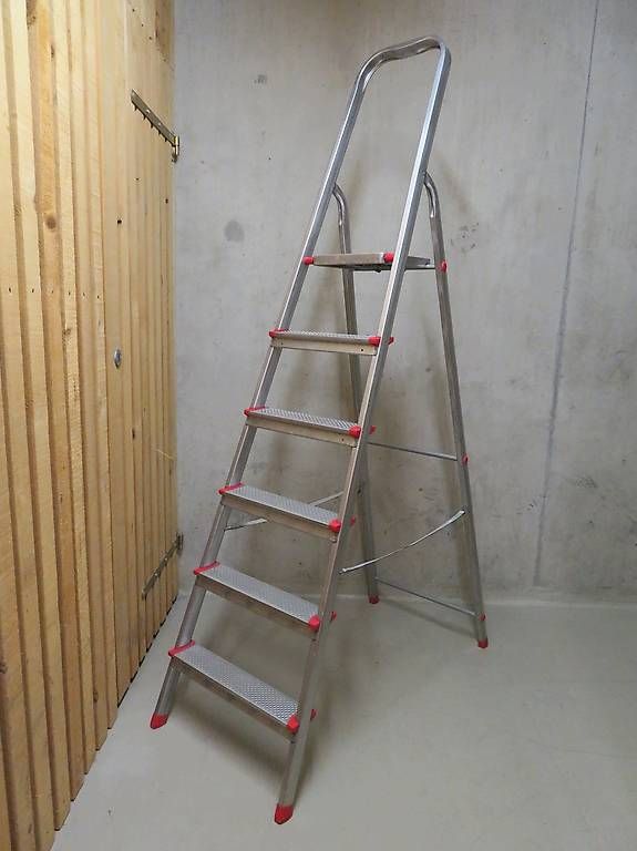 Scale: Escabeau aluminium 6 marches – Usato da Eysins venduto da zur_7j5l