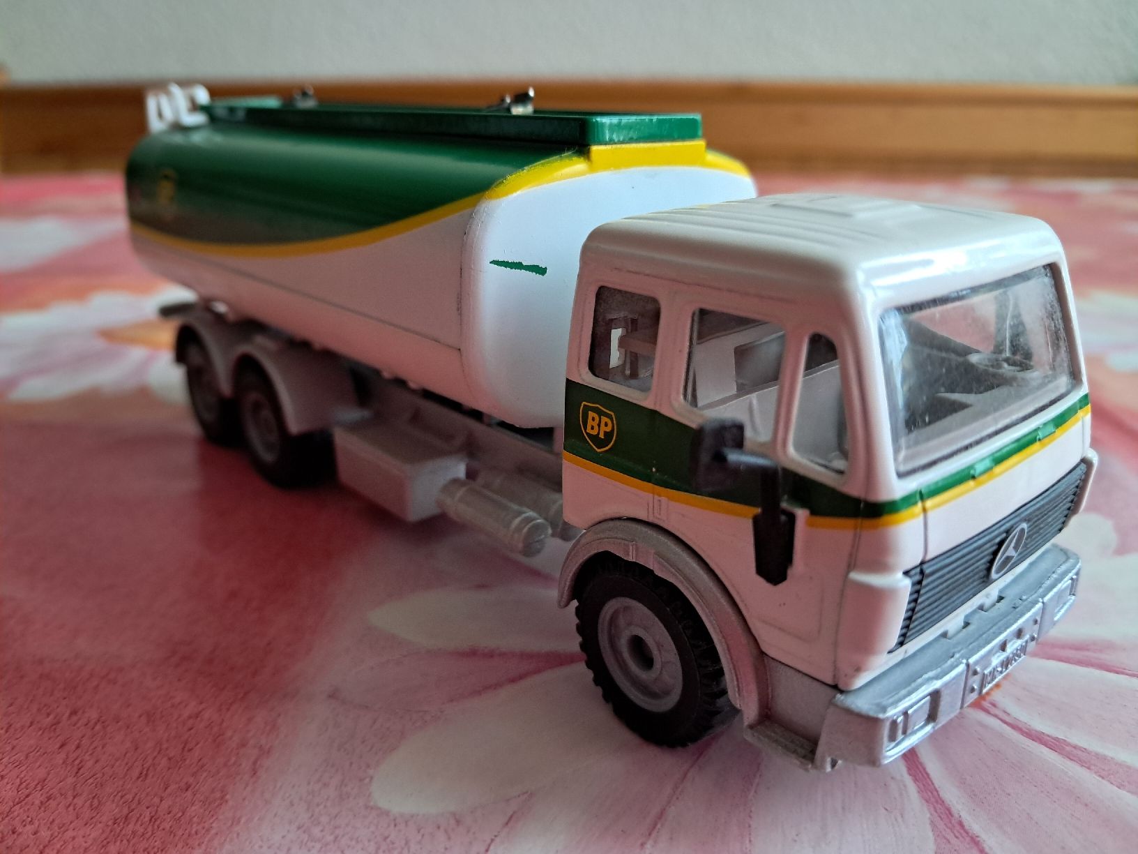 Siku Modellini d'auto: Siku Tankwagen Werbemodell BP – Nuovo (secondo la descrizione) da Strengelbach venduto da Wedi73 2