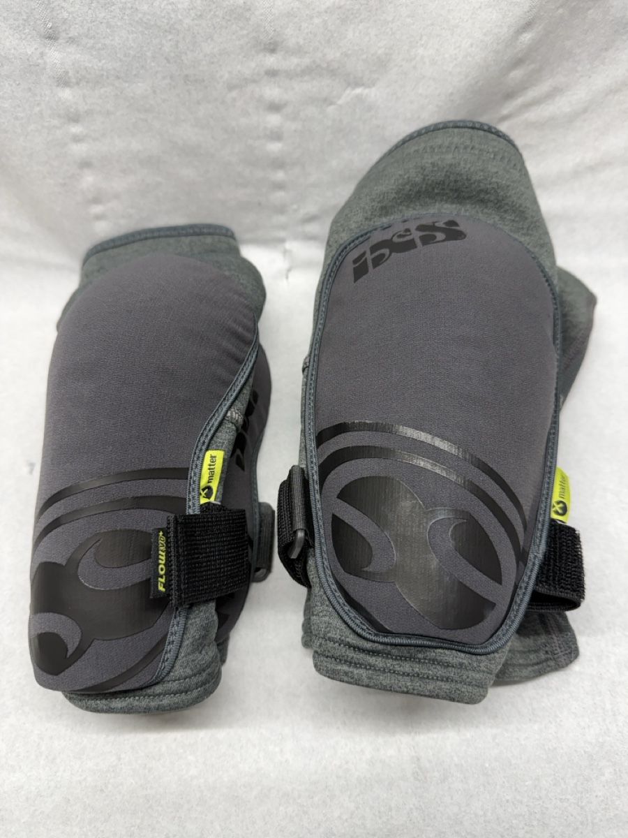 IXS Protections: Ginocchiere e gomitiere IXS Flow Evo+ Nuove – Neuf (Voir description) à Bioggio par Kim1974