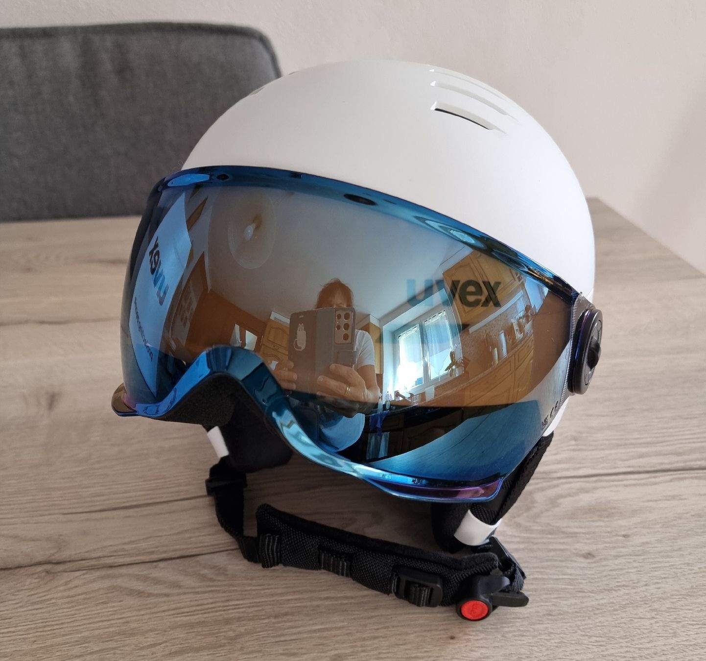 Uvex Caschi: Casque de ski Uvex – Usato da st-Léonard venduto da Pegaze0