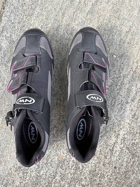 Scarpe da donna: Moutainbikeschuhe neu – Usato da Spiez venduto da Lenneli 2