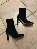 Bottines noir à talons pointure 38 bon état