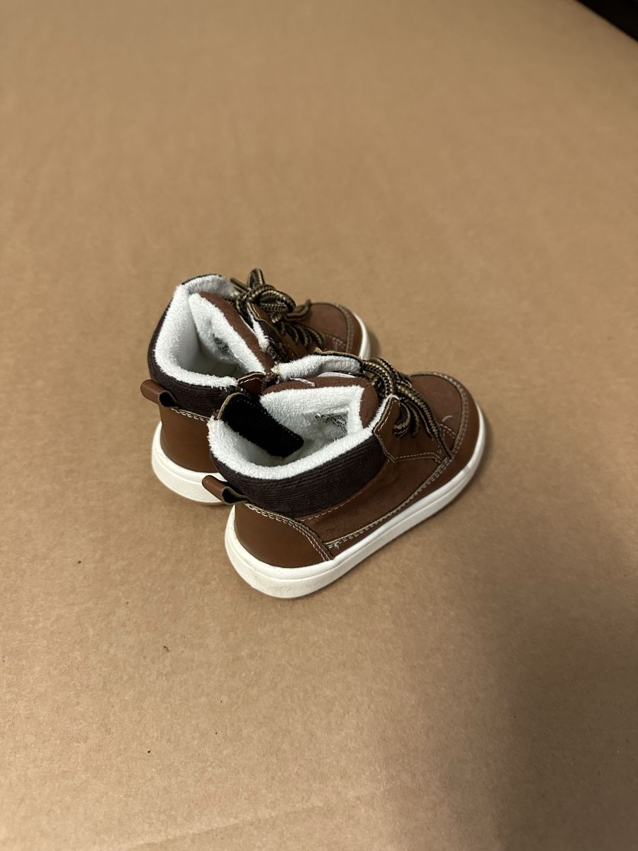 Scarpe per ragazzi: Kinderschuhe Gr. 22 – Usato da Mels venduto da pedromiguel_12 1