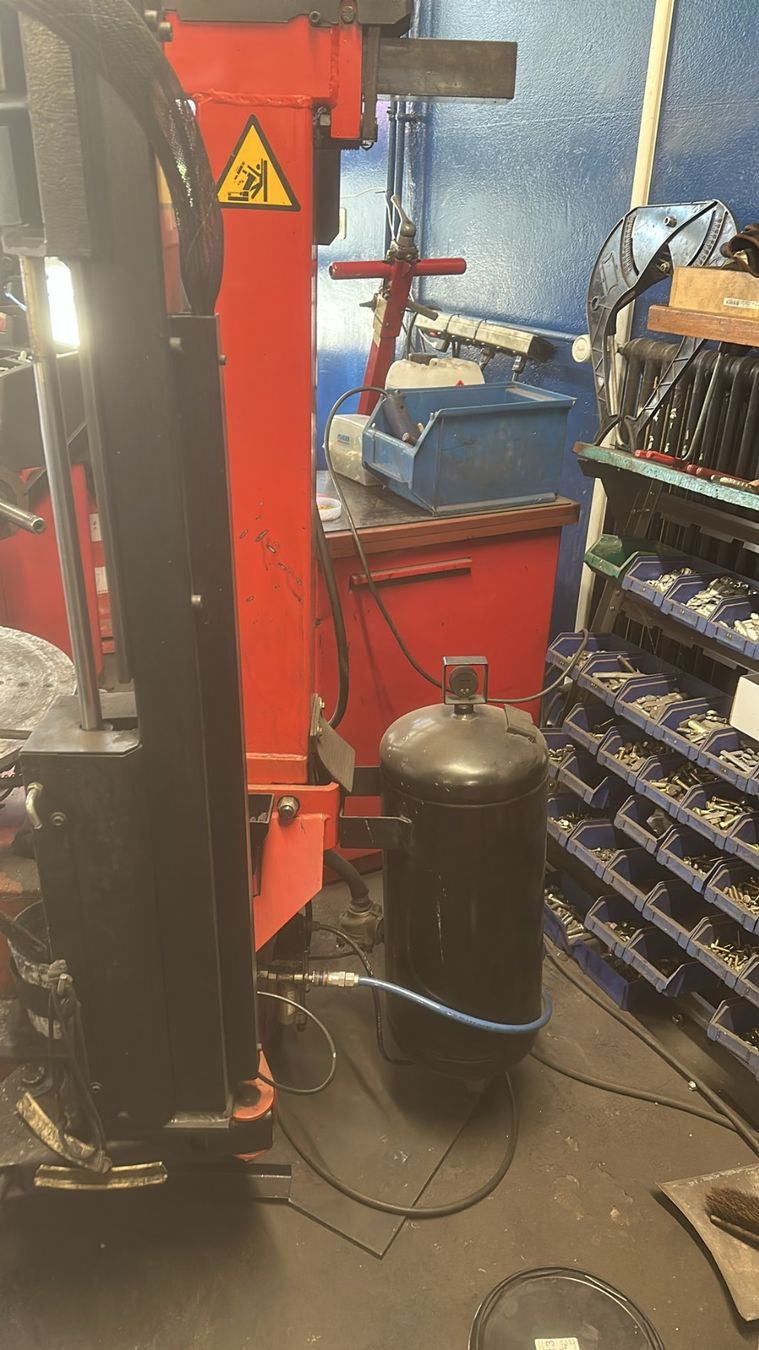 Alpina Tutte le macchine: Machine a pneu Alpine 4500TI – Usato da Genève venduto da garagedusaleve 3