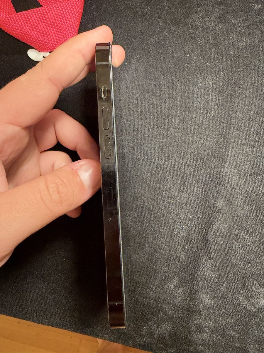 Apple Portables: iPhone 14 Pro, 256GB, space schwarz – Neuf (Voir description) à Bülach par KikBen07 3
