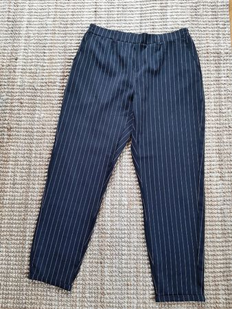 Pantalon ligne noir et blanc M