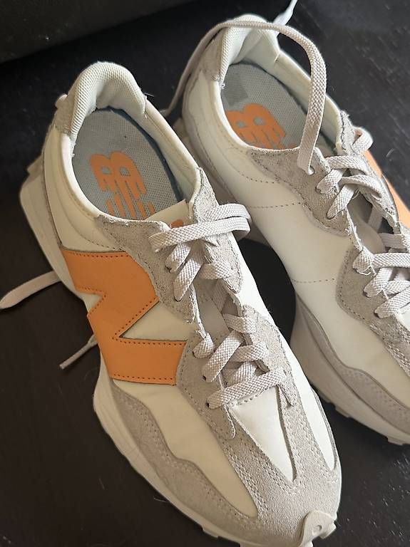 New Balance Damenschuhe: New balance 327 – Neu (gemäss Beschreibung) aus Bern von men_cl8x 1
