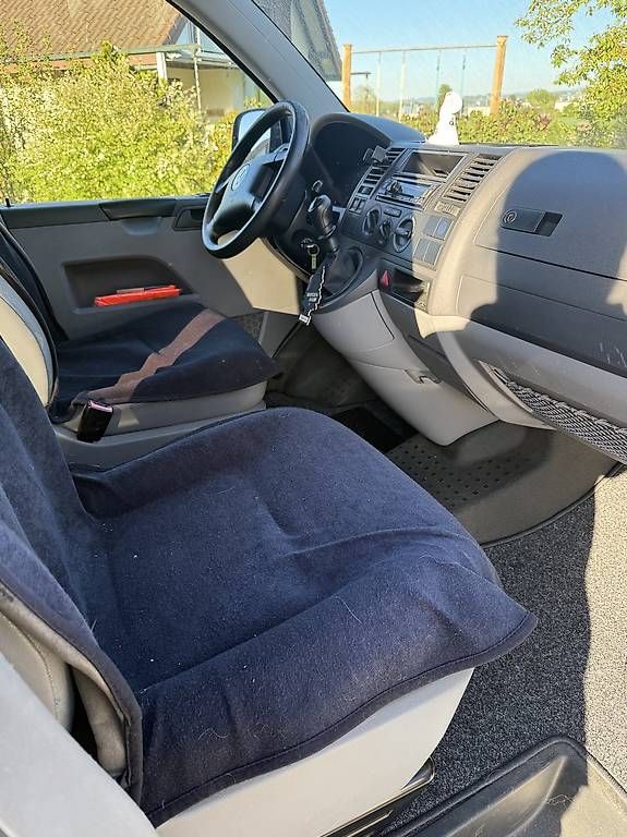 Automobili: VW T5 – Usato da Seedorf BE venduto da jel_d6xj 4