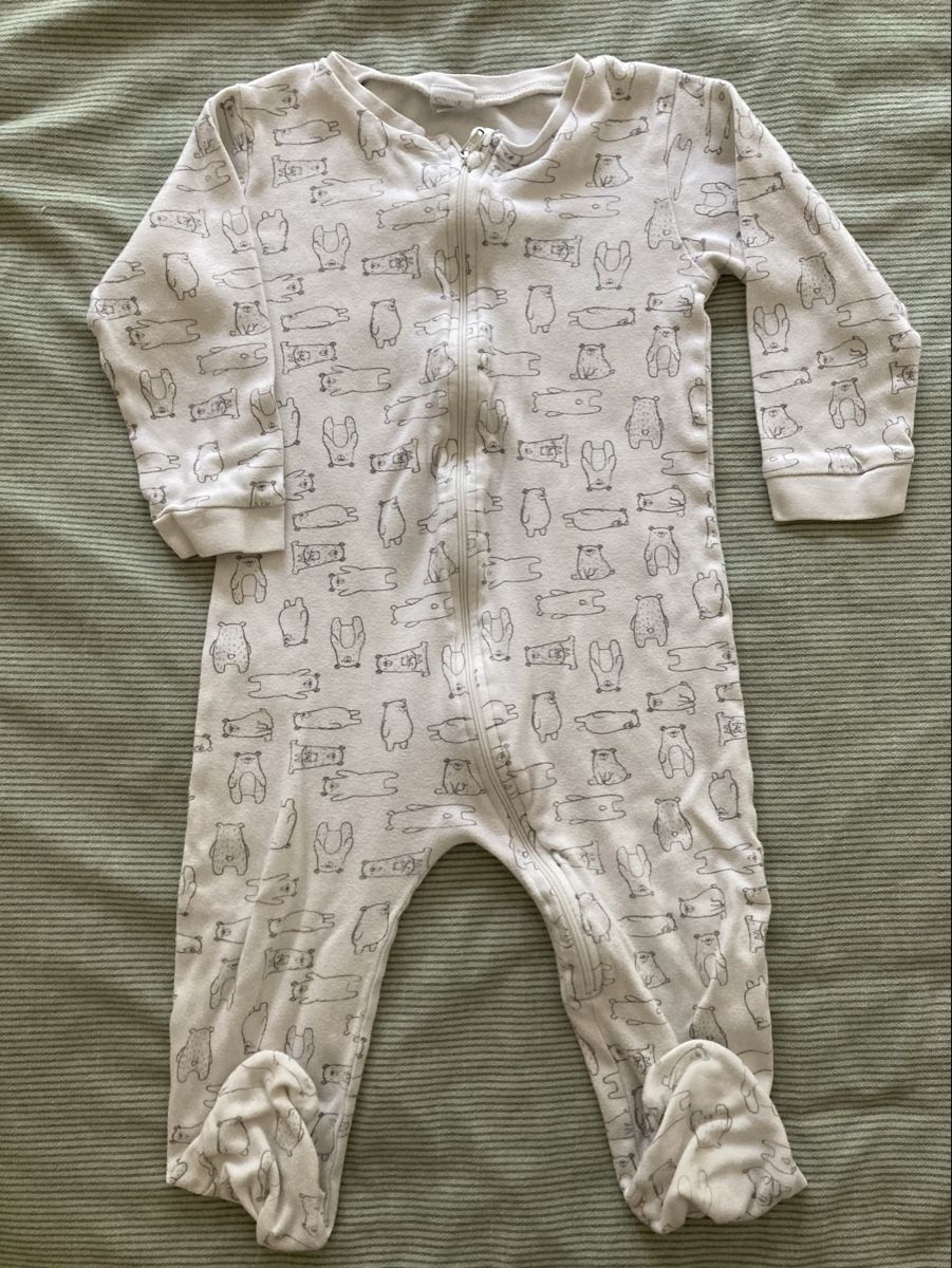 Pyjamas & Ähnliches: 4 pyjamas une-pièce t. 98 – Gebraucht aus Genève von Eschindler 2