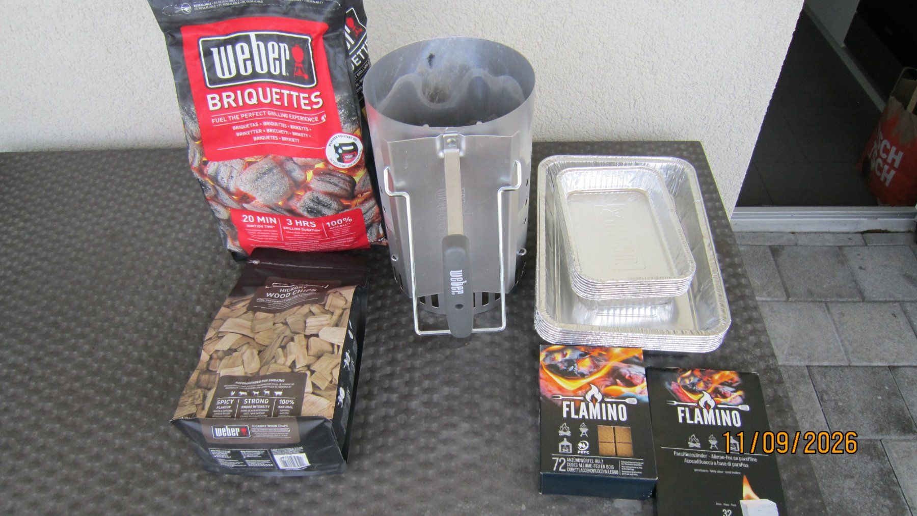 Weber Griglie: Weber Holzkohlegrill – Nuovo (secondo la descrizione) da Nussbaumen AG venduto da Billiboy 5