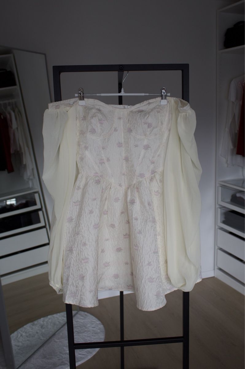 Vestiti: Sommerliches Off-Shoulder Kleid mit Blumenmuster, Gr. M – Usato da Neerach venduto da irasan 1