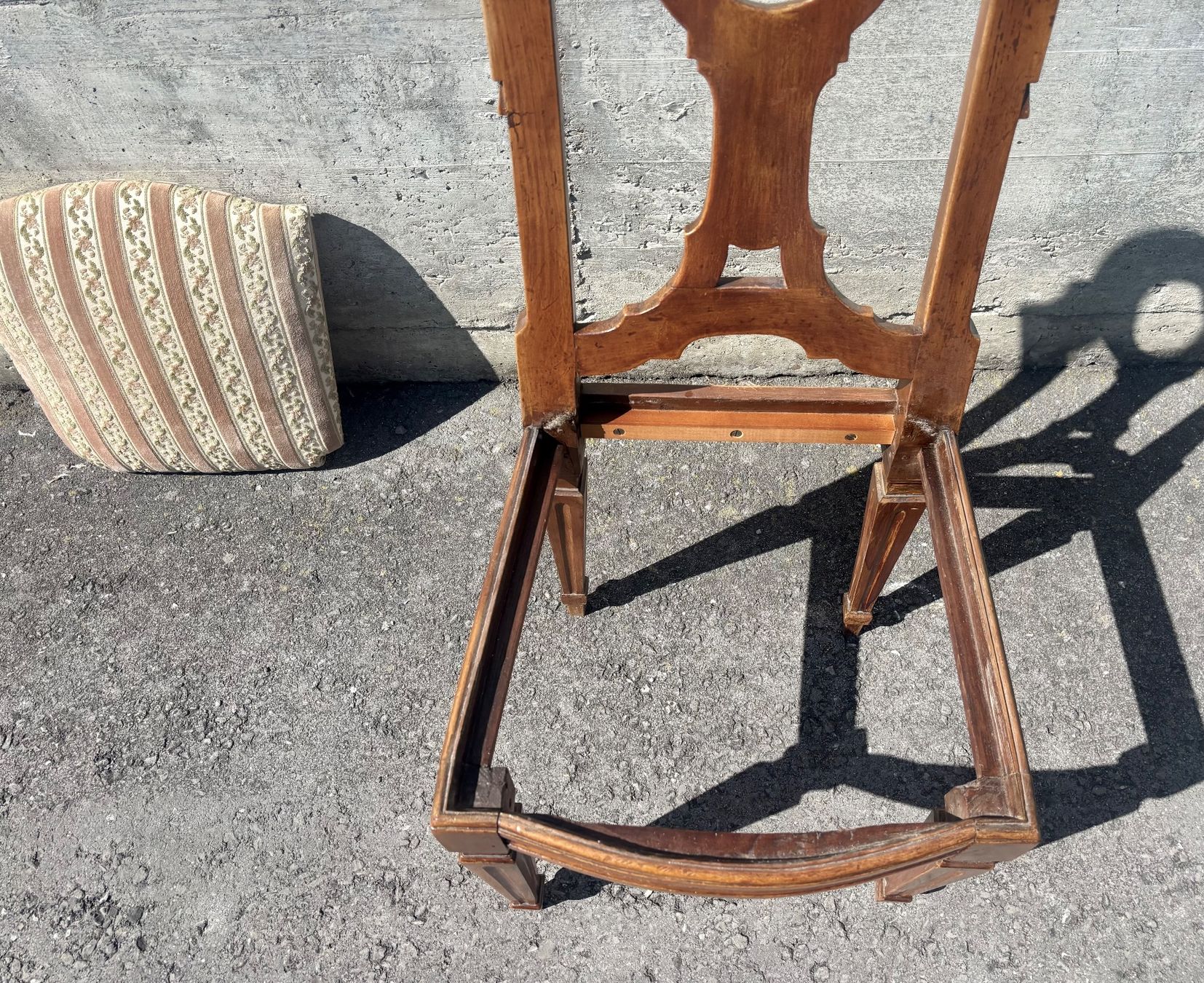 Sedie: Original antiker Biedermeier Stuhl mit Polster – Usato da Lüchingen venduto da Eeizo 6