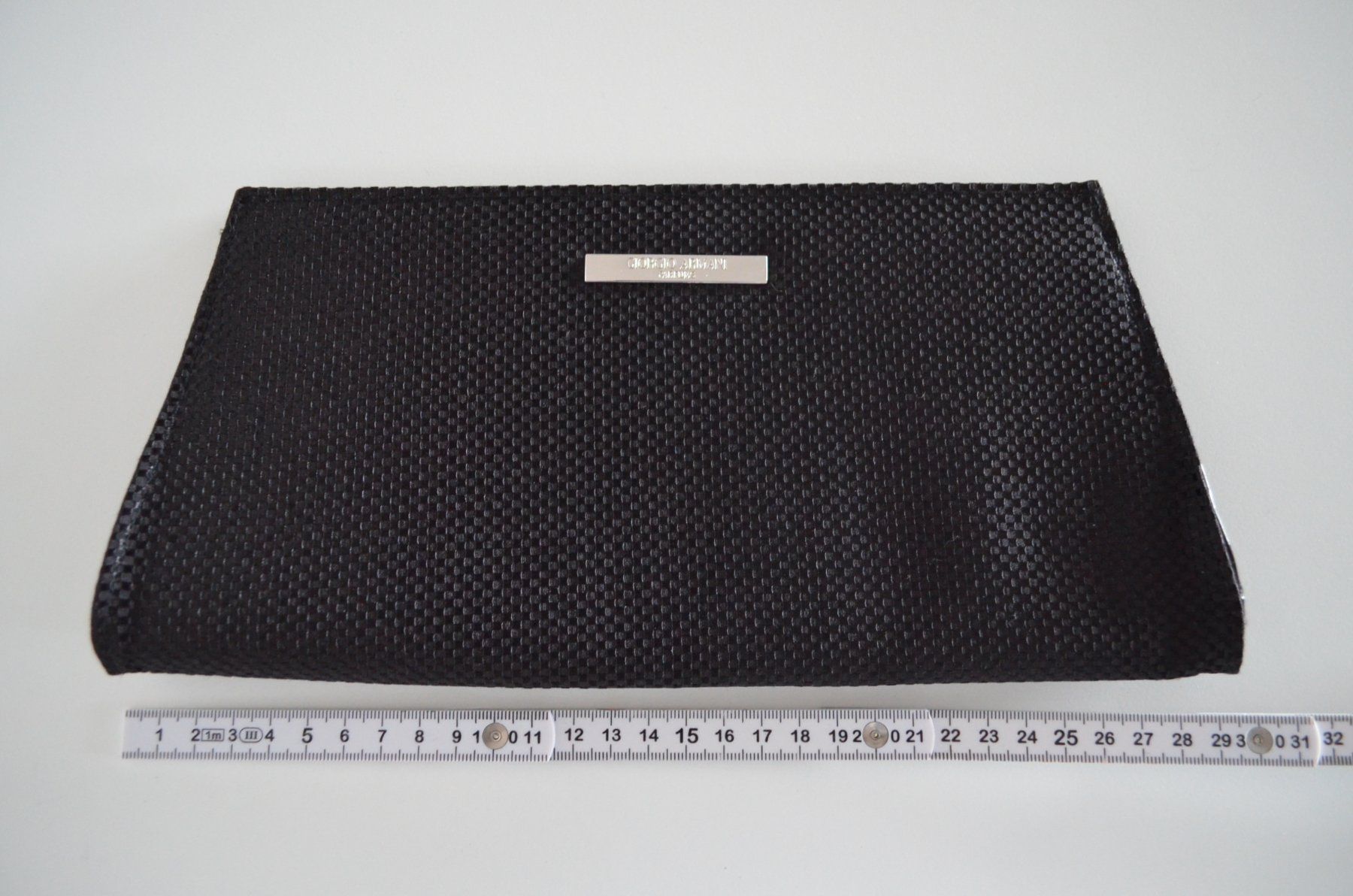 Armani Taschen für Damen: ARMANI Beauty Cluch – Gebraucht aus Locarno von DarjaRonco 3