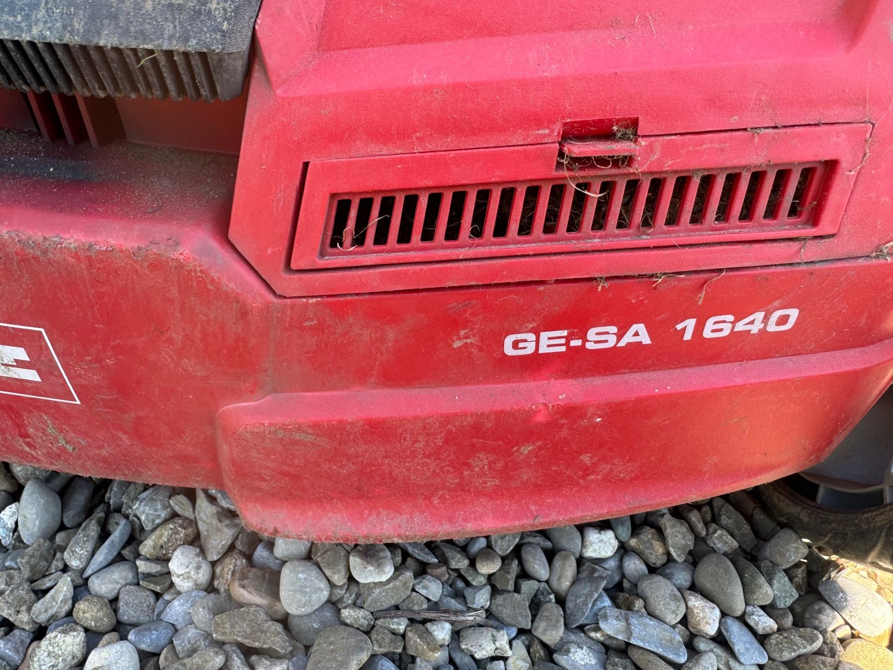 Einhell Attrezzi per la lavorazione del suolo: Einhell GE-SA 1640 Vertikutierer – Difettoso da Bünzen venduto da Voegi8 1