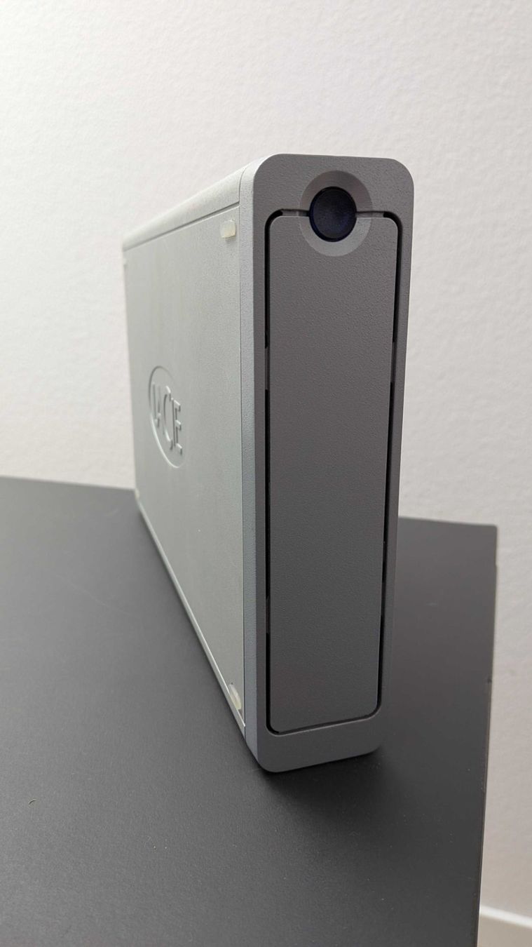 Lacie Dischi rigidi: LaCie HD 1TB – Usato da Zürich venduto da elhopper 2