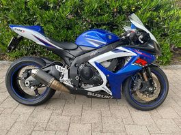 Suzuki GSX-R 750