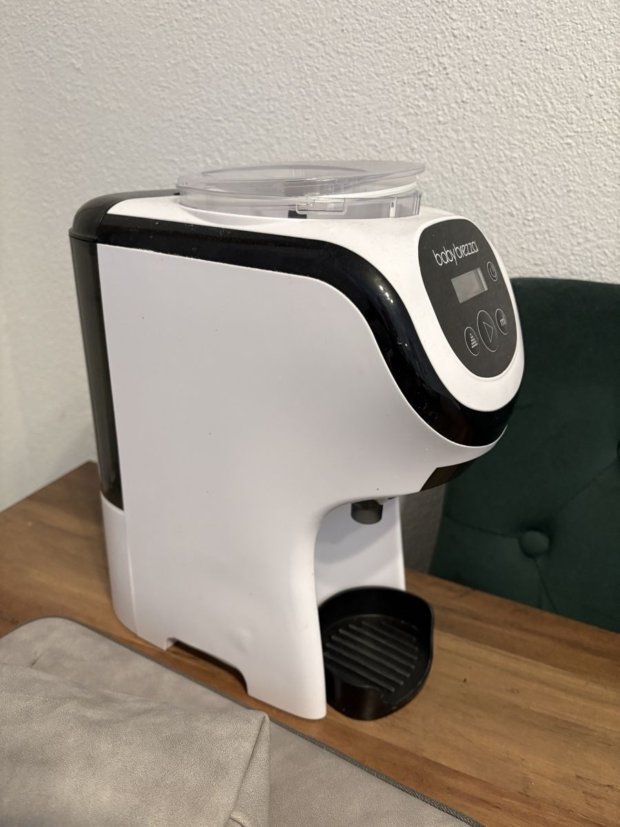 Baby Brezza Pasti del neonato: Baby Brezza Formula Pro Mini – Usato da Frauenfeld venduto da Mirlinda93. 1