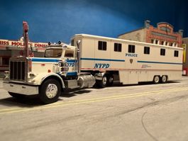 Peterbilt 359 NYPD Police Brekina H0 1/87 Neu in OVP