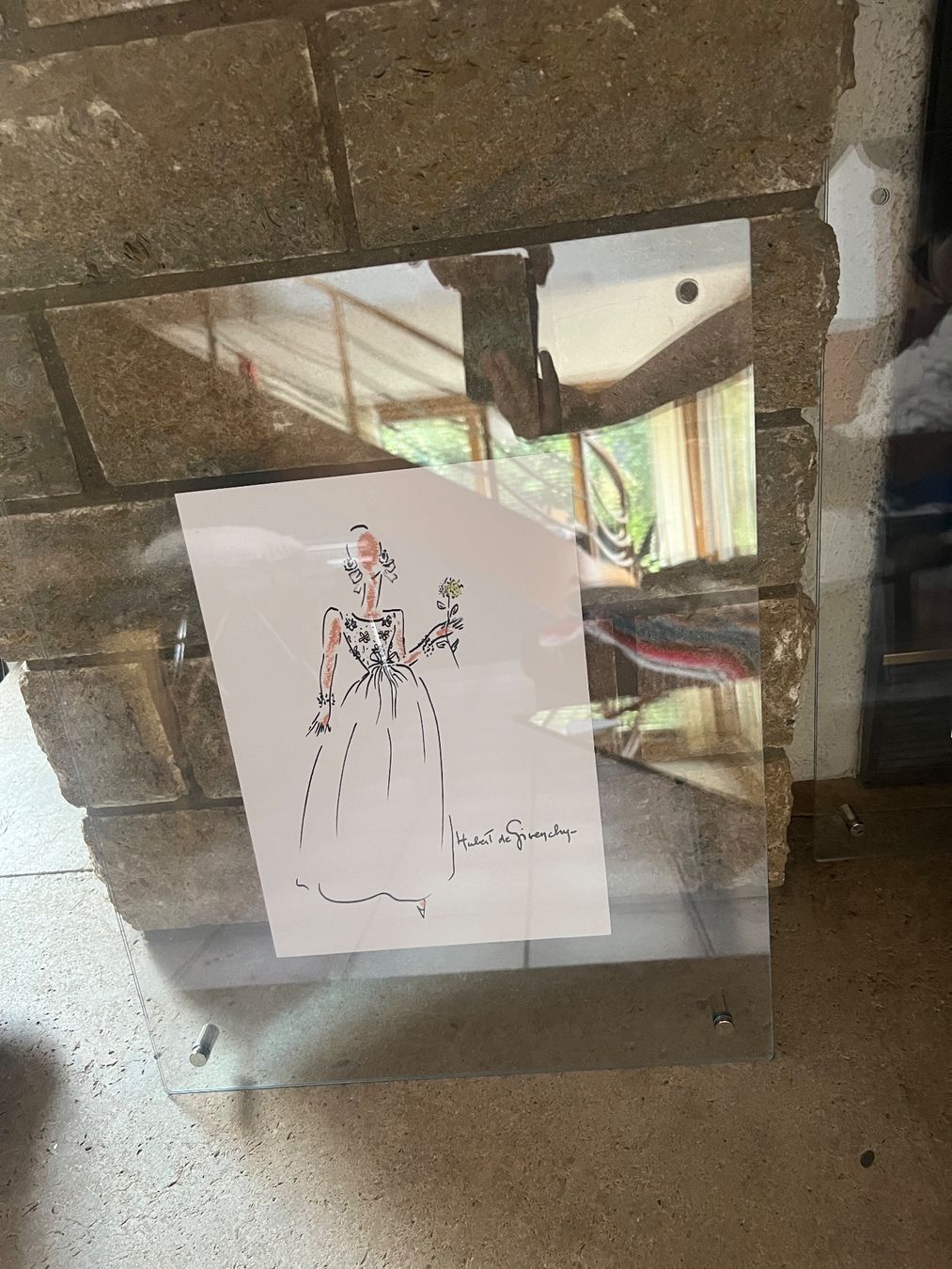 Tableaux: 2 croquis de  Givenchy – D'occasion à Lugnorre par jul_lnh6 1