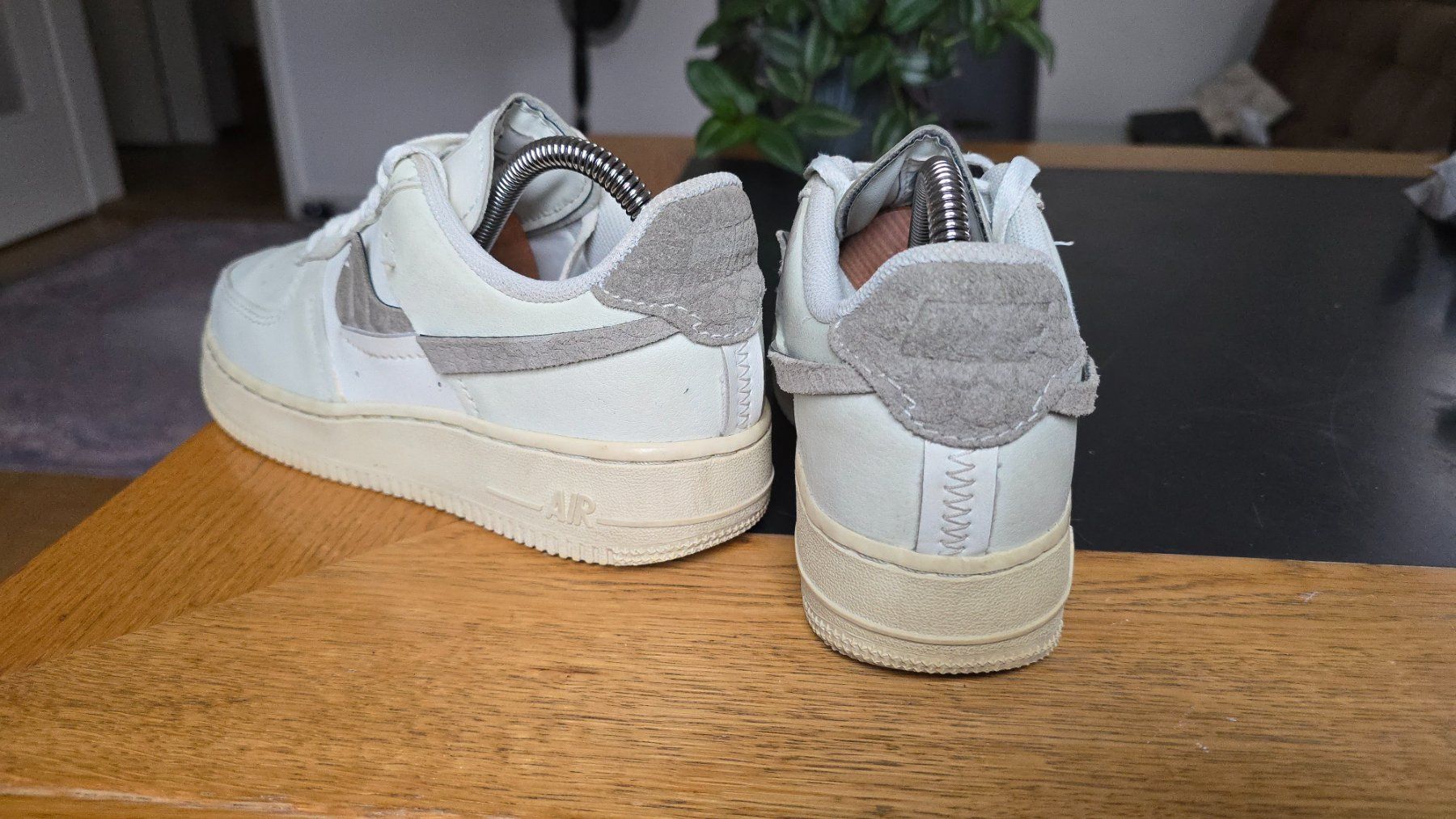 Nike Scarpe da uomo: Nike Air Force 1 schuhe gr 38.5 – Usato da Wallisellen venduto da theblacksheep 5