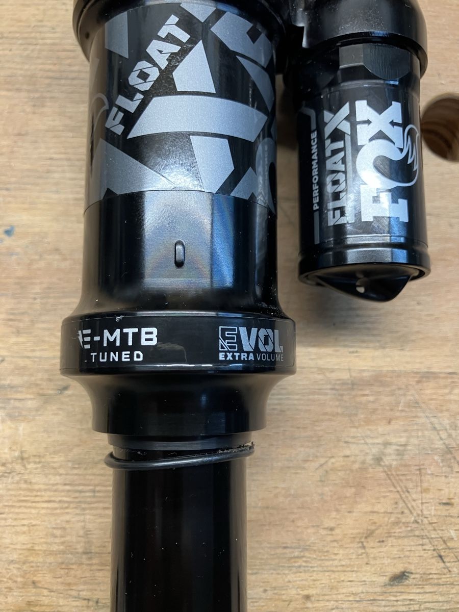 Fox Ersatzteile: Fox Performance Float X, E-Vol, E-MTB Tuned 2-Positionen 26 – Gebraucht aus Feuerthalen von Chevy220 1