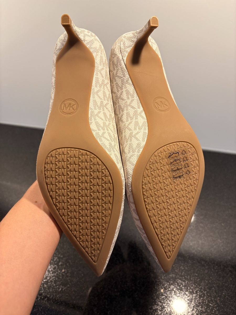 Michael Kors Damenschuhe: Neue Michael Kors Pumps 38 – Neu (gemäss Beschreibung) aus Schaffhausen von 2nd_Glory 1