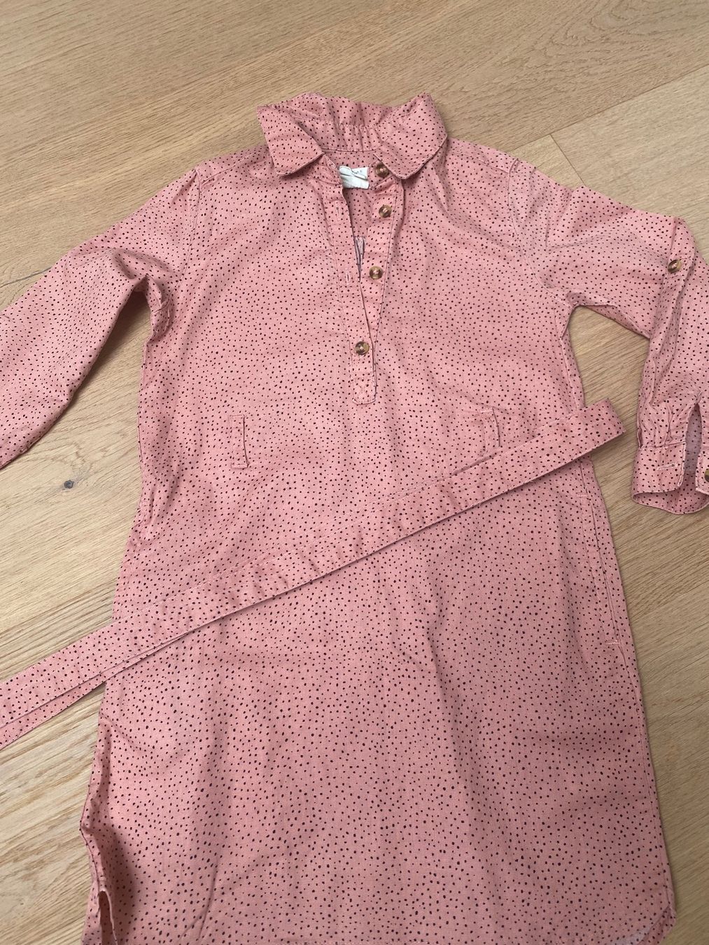 H&M Vestiti & Gonne: Schönes Kleid Gr.110 H&M – Usato da Arnegg venduto da Not2Miss 1