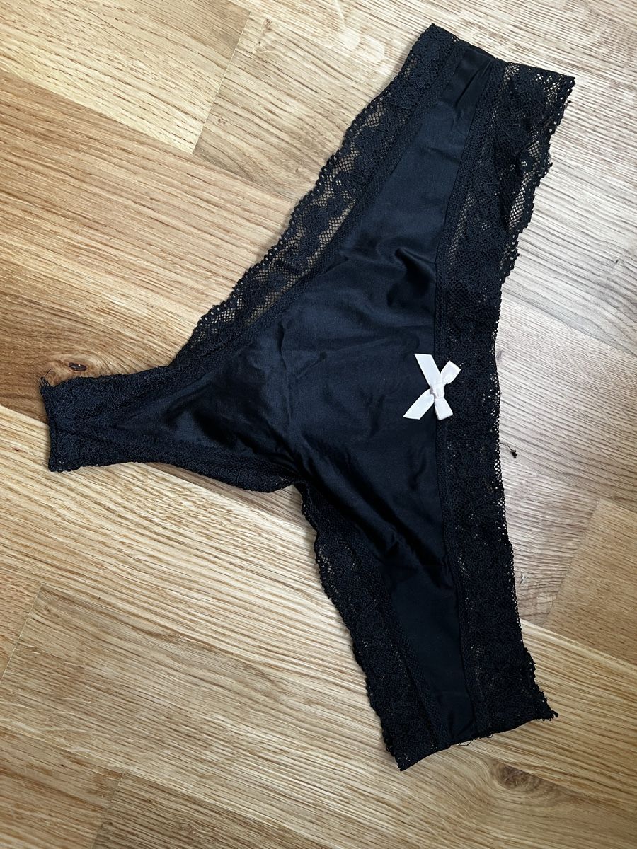 Victoria's Secret Altra biancheria intima: Victoria Secret String M – Nuovo (secondo la descrizione) da Muttenz venduto da Lisa_z