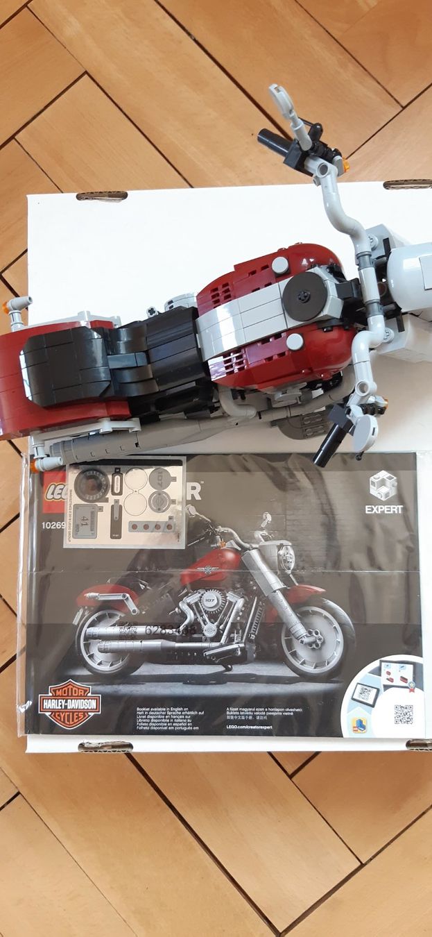 Lego Jouets: LEGO Creator Expert Harley-Davidson + 3 andere Sets – D'occasion à Degersheim par Fjeda 1