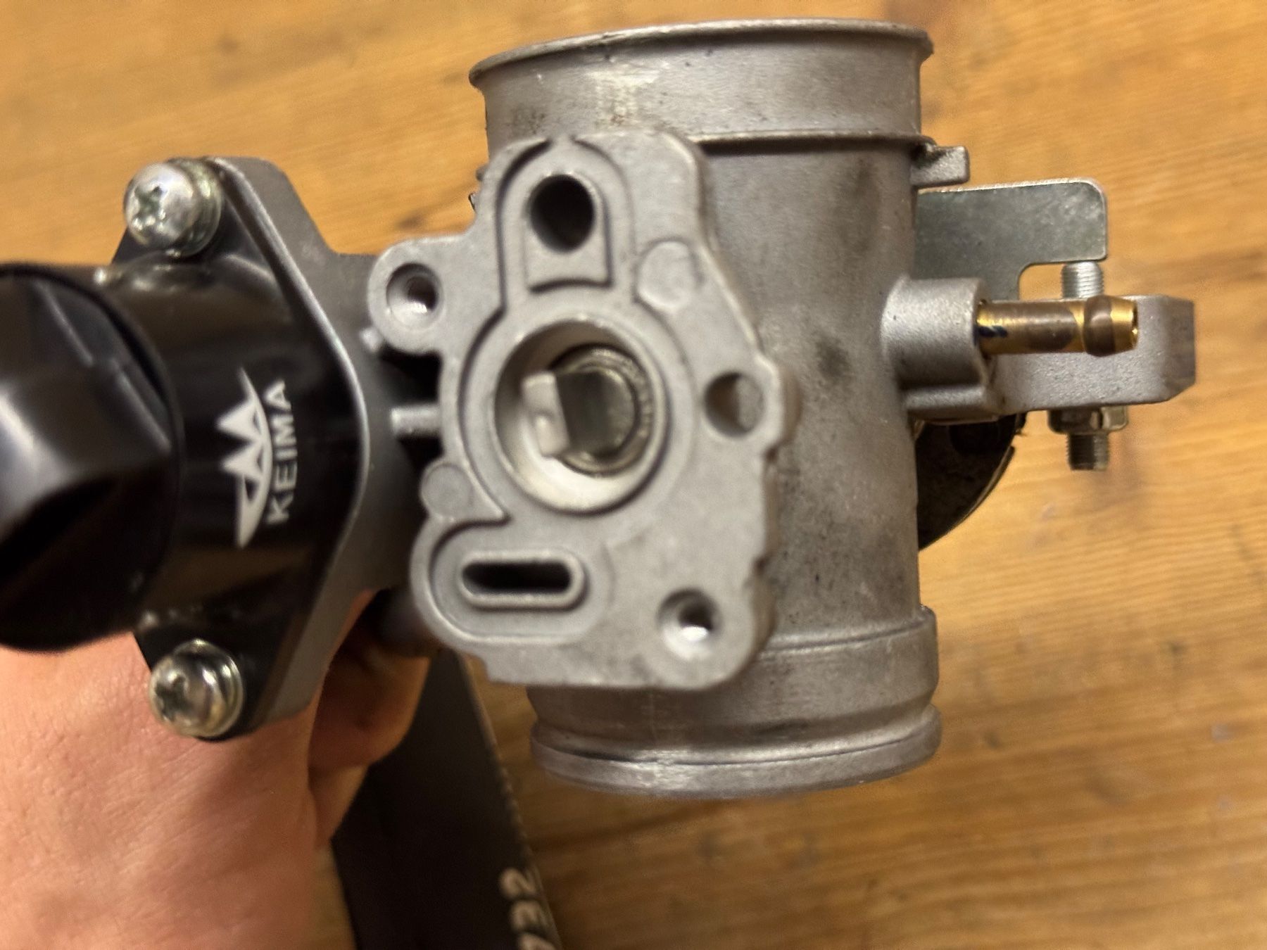 SWM Toutes les pièces détachées moto: Original Drosselklappe einer SWM SM 125 R – D'occasion à Dietwil par Armi1973 6