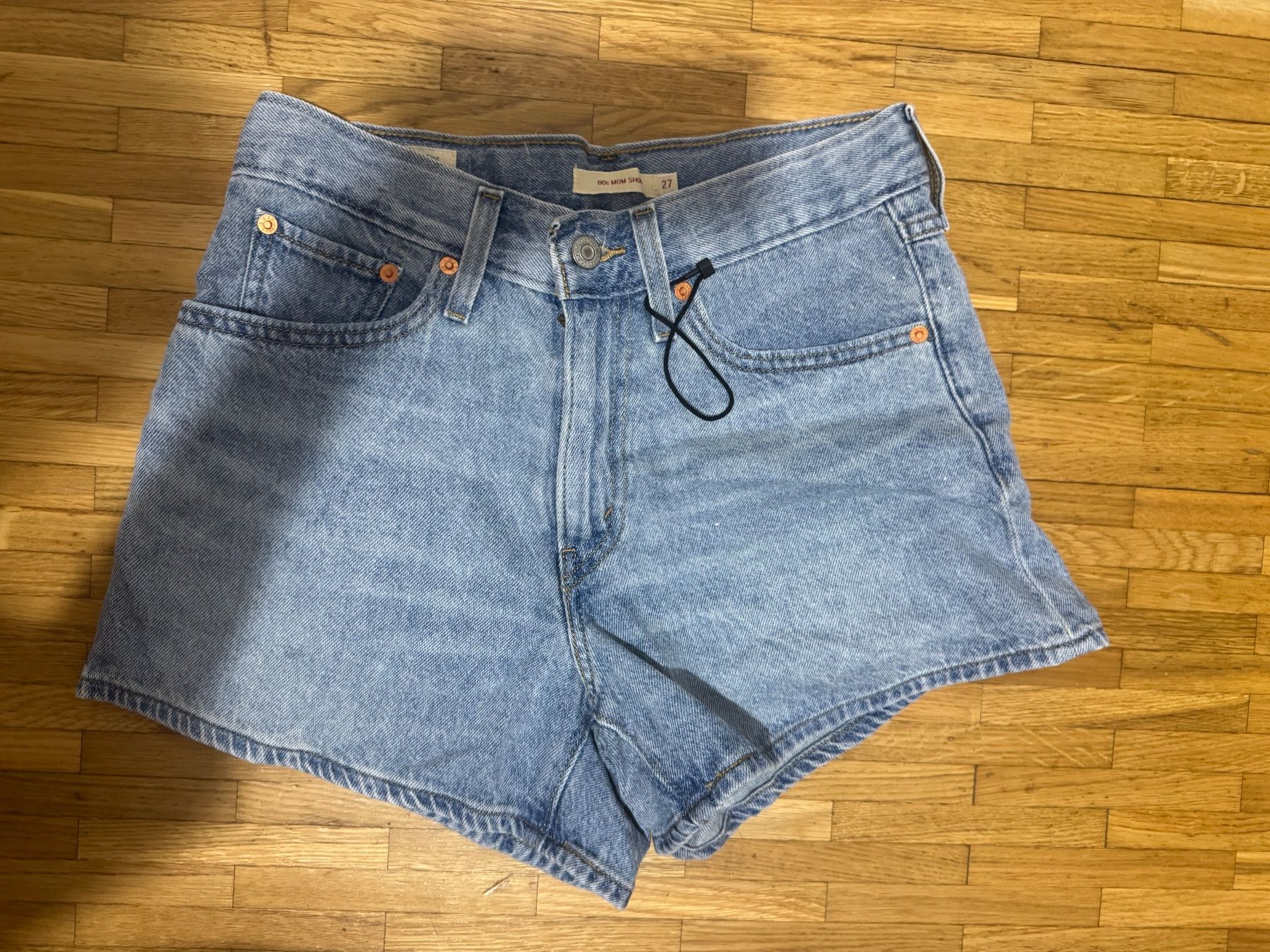 Jeans: Levi’s shorts – Usato da Paradiso venduto da ema_2nsv