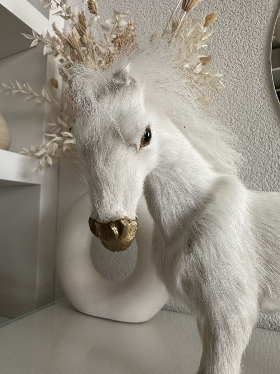 Figuren: cheval blanc décoratif – Neu (gemäss Beschreibung) aus La Tour-de-Trême von nev_5ksf 3
