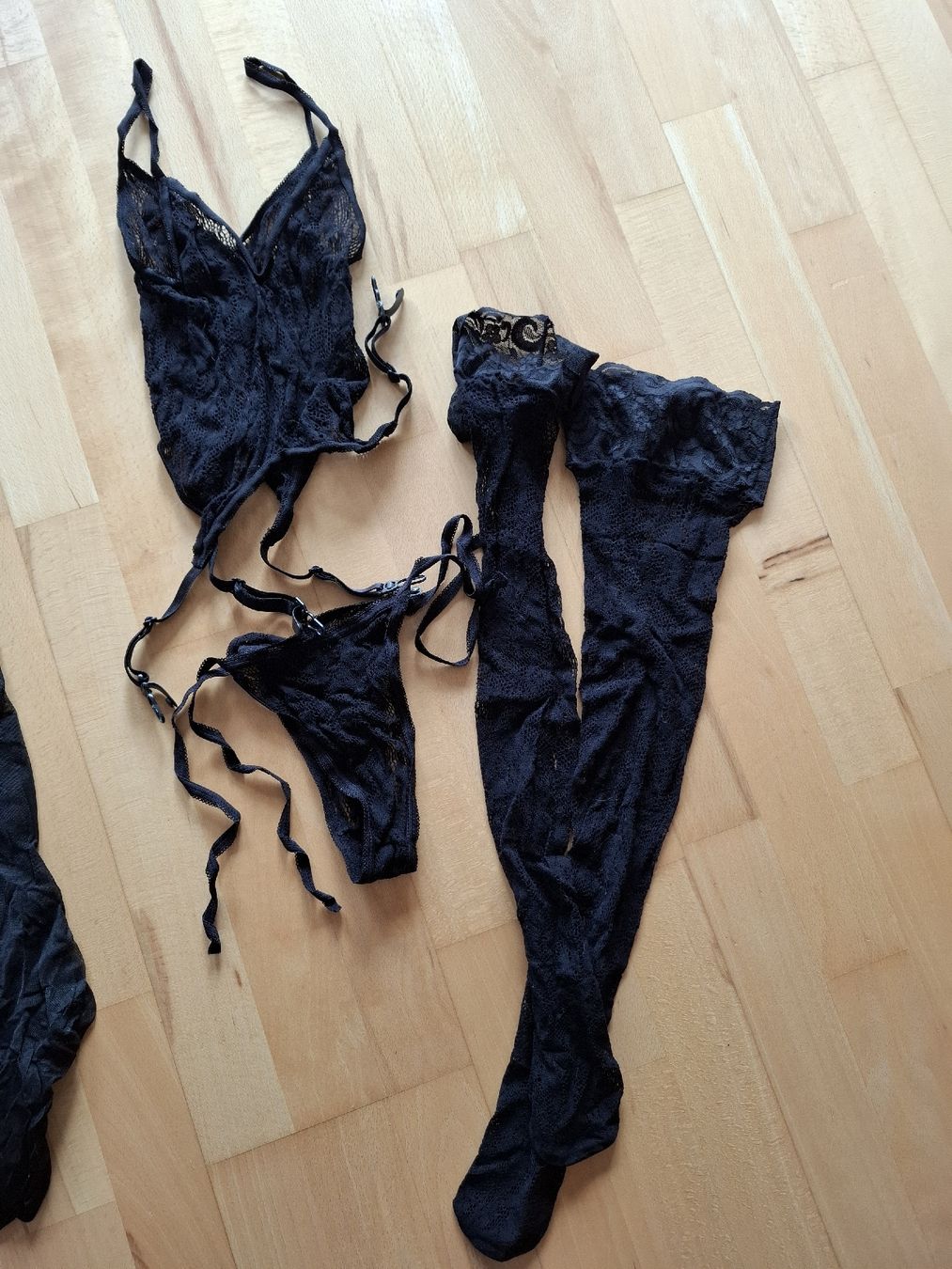 Altra biancheria intima: Strumpfhalter, Strümpfe Set gem. Bilder – Usato da Niederrohrdorf venduto da Sweetcat 1