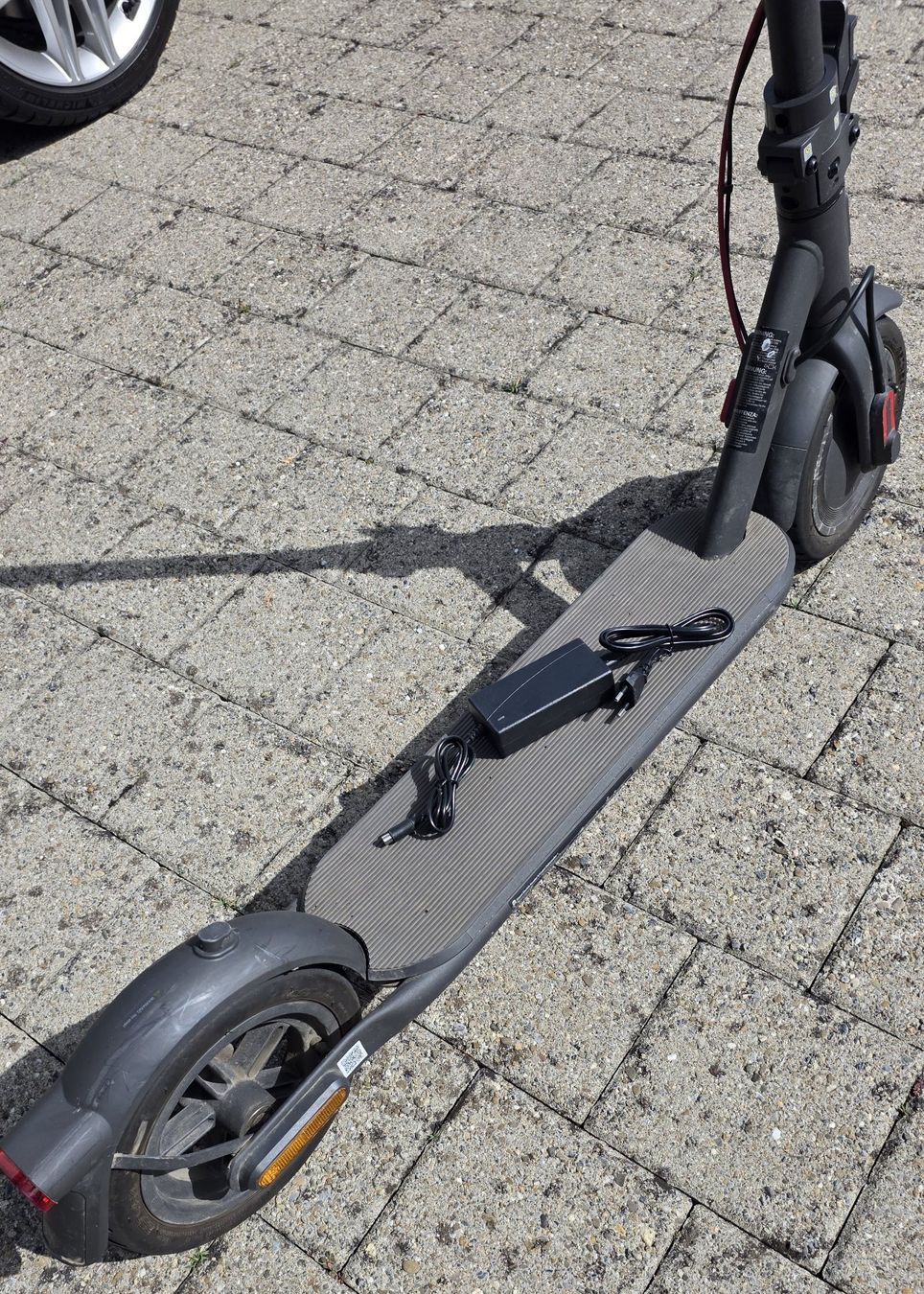 Xiaomi Kickboard: Xiaomi E-Scooter mit Licht, Blinker und Ladegerät – Gebraucht aus Merenschwand von Tfsim007 5