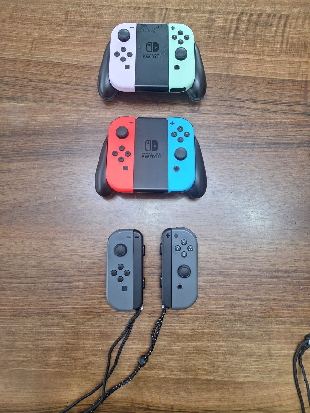 Nintendo Console: Nintendo Switch inkl. 5 Controller und Case – Usato da Herdern venduto da SvjetlanaN3 2