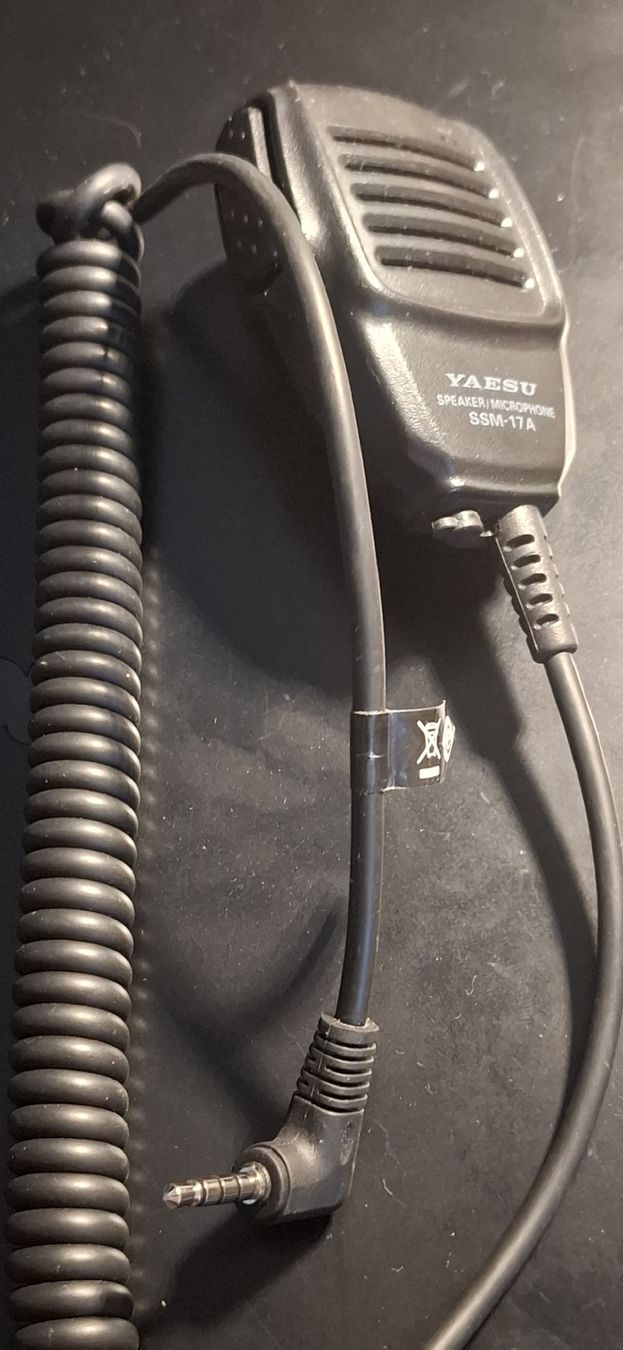 Yaesu Radiocomunicazione: Yaesu SSM-17A Speaker-Handmikrofon – Usato da Chur venduto da Giffa-04-06 3
