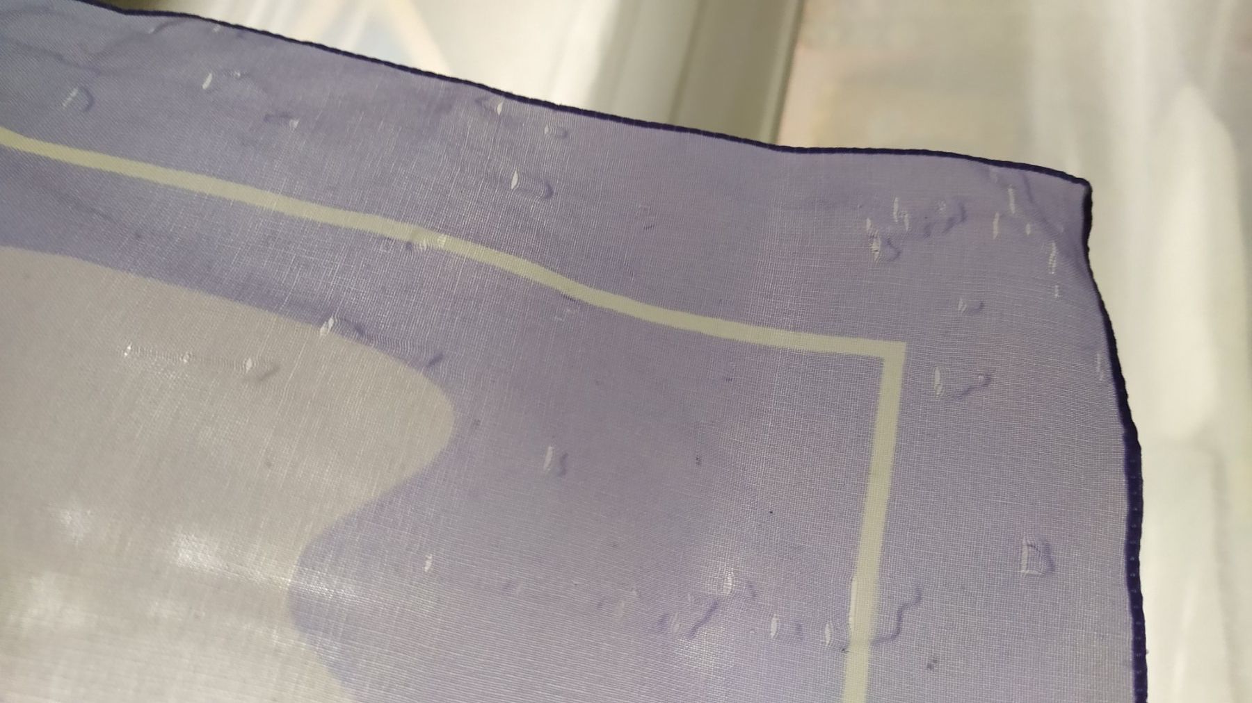 Foulards & écharpes: Foulard Daniel Hechter – D'occasion à Chezard St-Martin par Clocovale 3