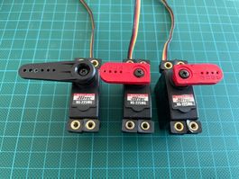 3x Hitec HS-225MG Servos