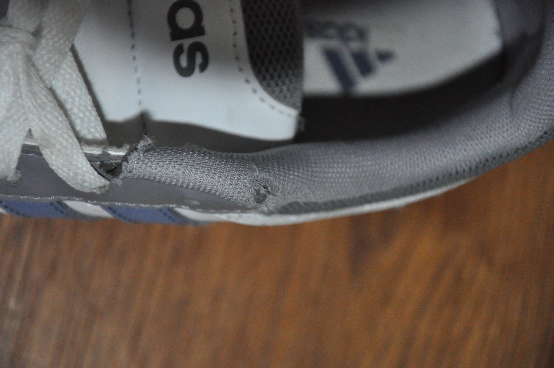 Adidas Scarpe da uomo: Adidas Sneakers Gr. 41 1/3 – Usato da Rain venduto da lucerne 3