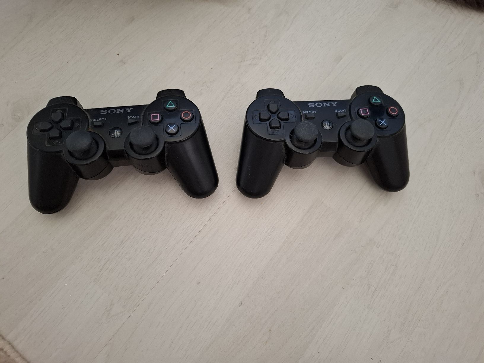 Sony Manettes: PS 3 Controller – D'occasion à Ossingen par Carpenito