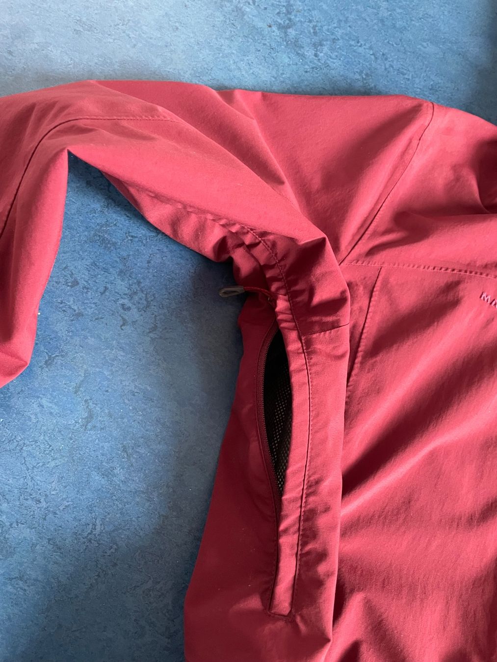 Mammut Giacche: Mammut Gore-Tex Regenjacke (DryTech) – Usato da Münchenstein venduto da fan_jv5m 2