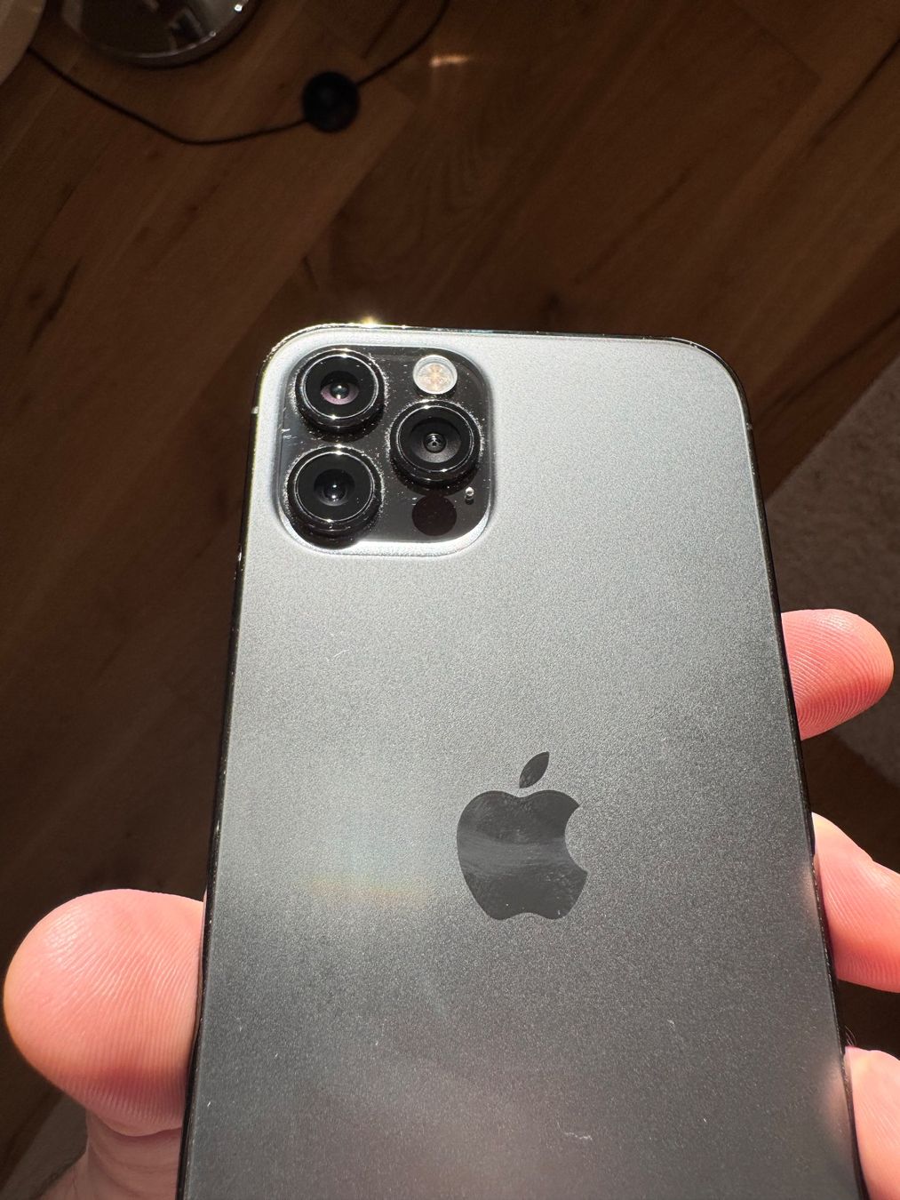 Apple Telefoni cellulari / Smartphones: iPhone 12 Pro, 256GB – Usato da Yverdon-les-bains venduto da AntoninoVega 2
