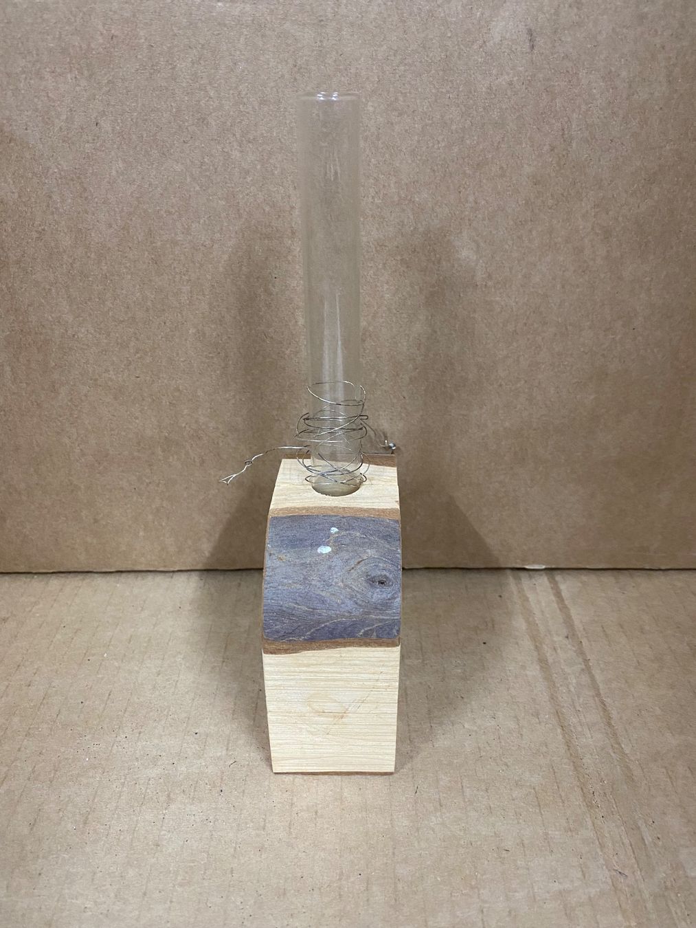 Toutes les décorations: Dekoglas im Holz – D'occasion à Eschlikon TG par 1.- 1