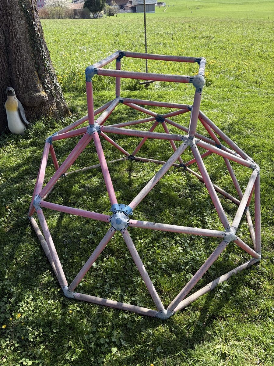 Casette per bambini: Structure de grimpe pour enfants – Usato da Orsonnens venduto da cdms57