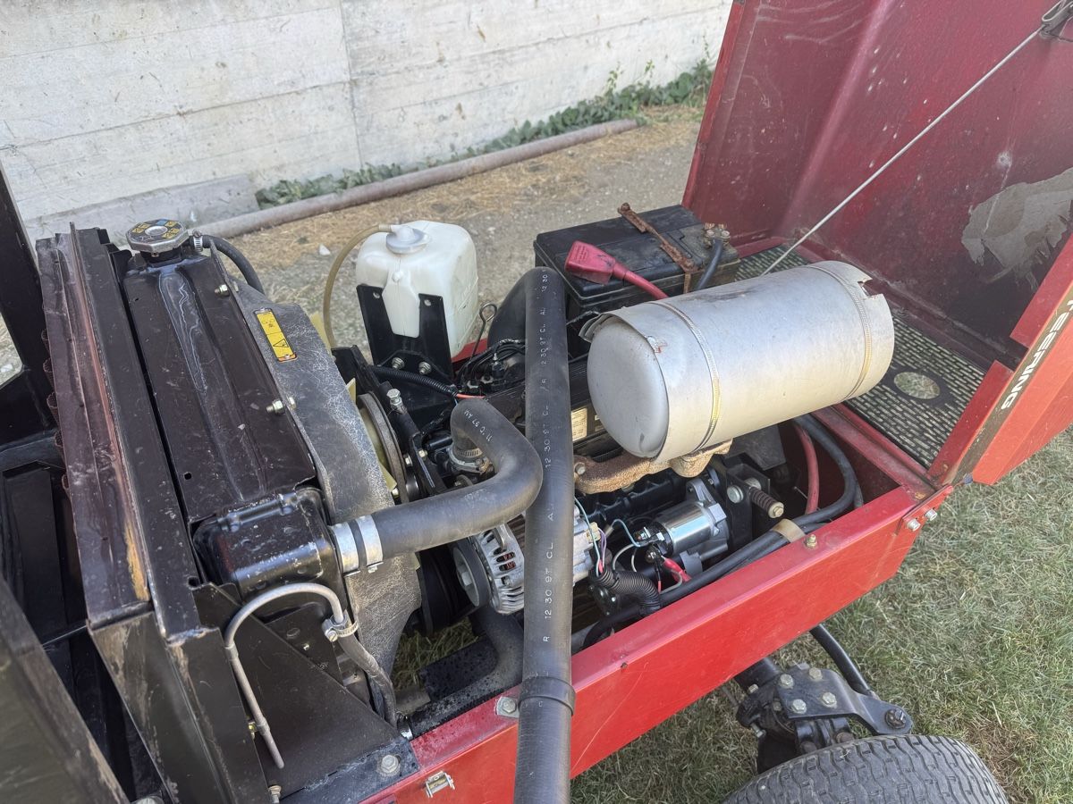 Toro Tagliaerba: Rasentraktor Toro Grundmaster 223D  – Usato da Winden venduto da farmalld439 5