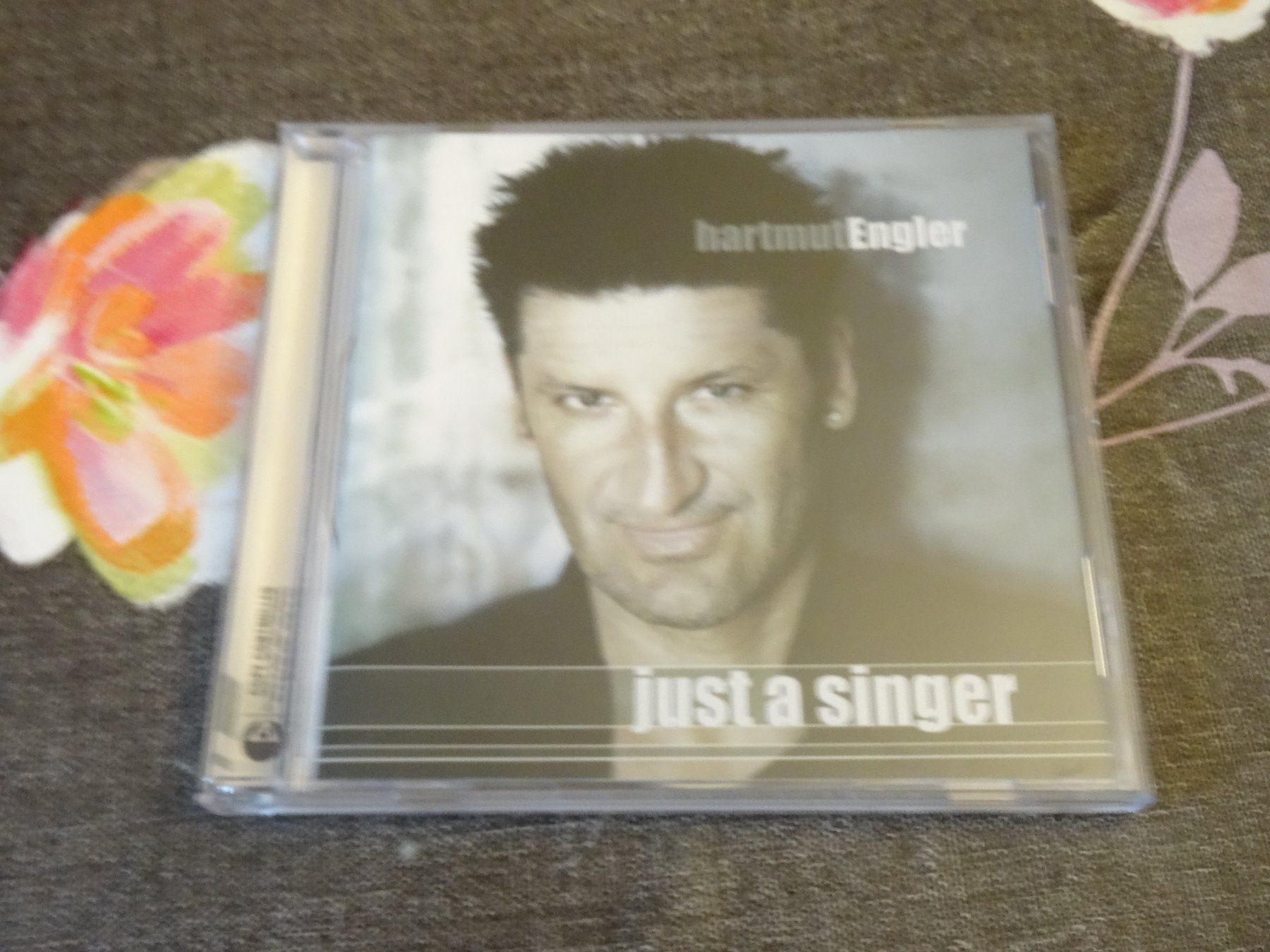 CD: Hartmut Engler - Just a Singer CD – Usato da Olten venduto da Disc-Ausverkauf