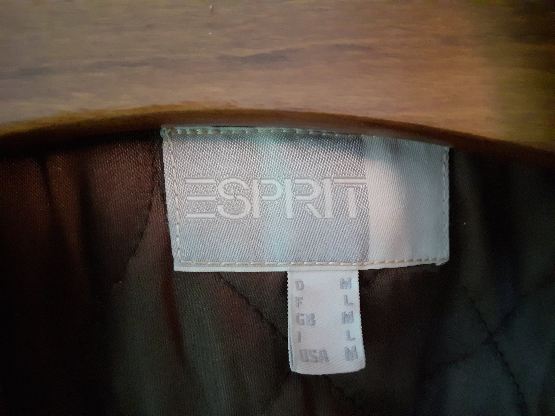 Esprit Jacken: Sportliche Lederjacke Marke Esprit – Gebraucht aus Basel von Christallina 2