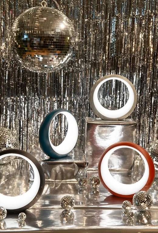 Fermob Tavoli: Fermob Einkauf mit GRATIS Hoopik Lampe – Nuovo e nell'imballaggio originale da Worb venduto da outherein 1