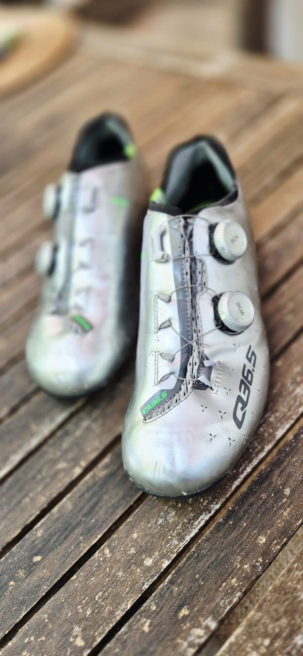 Scarpe da uomo: Q36.5 Veloschuhe Größe 43 – Usato da Volketswil venduto da dom_9qdh 2